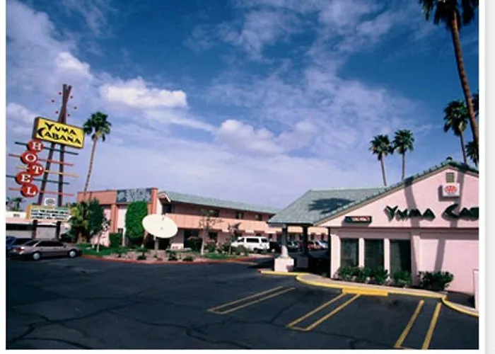 Hotel Econo & I-8 2*